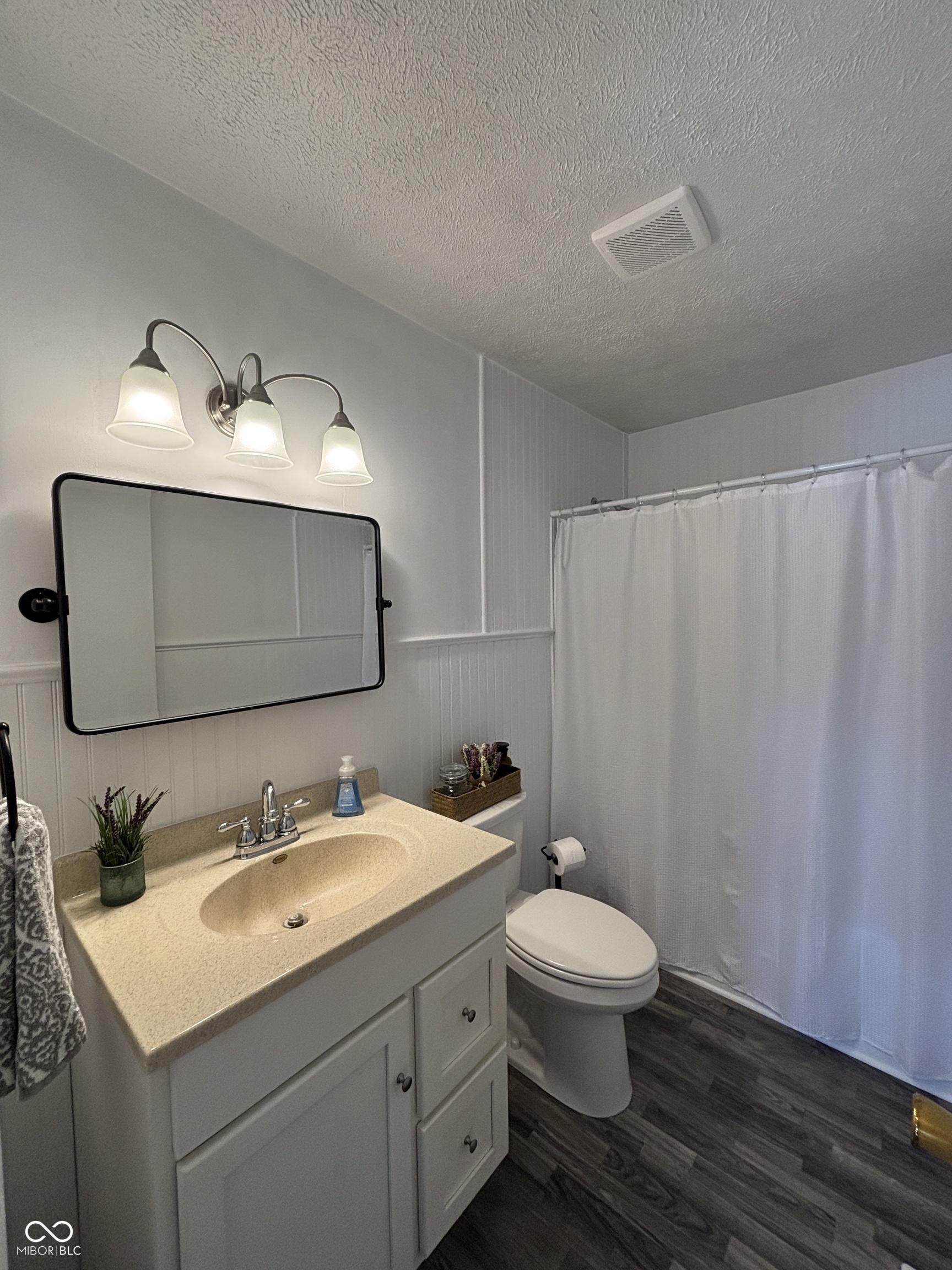 5403 South Vine Street Columbus, IN 47201 - Photo 15 of 17