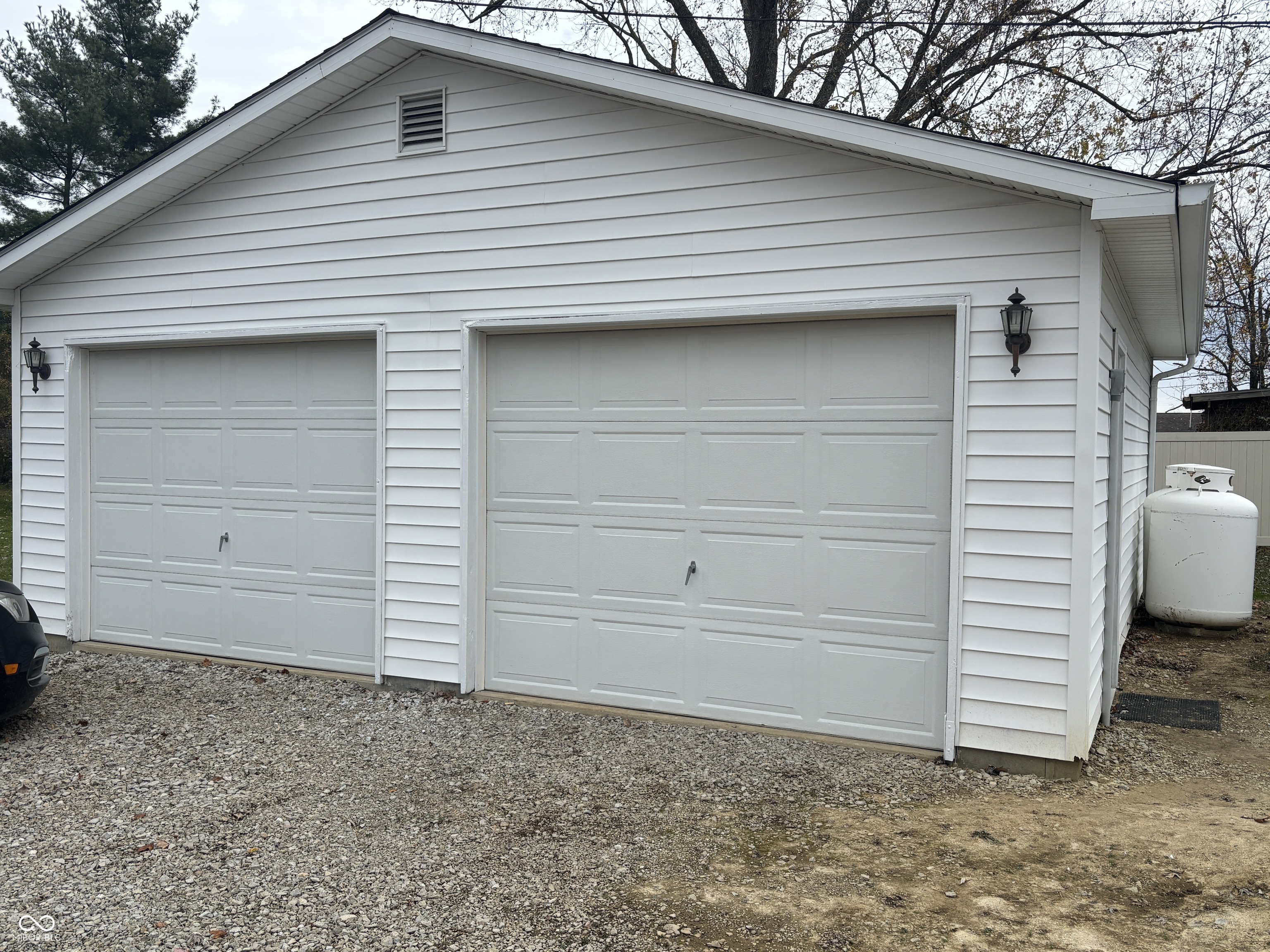 5403 South Vine Street Columbus, IN 47201 - Photo 16 of 17