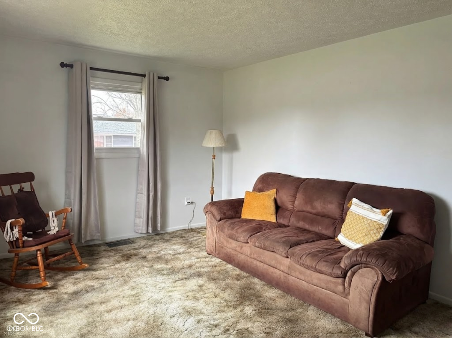 5403 South Vine Street Columbus, IN 47201 - Photo 5 of 17