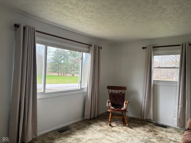 $215,000 | 5403 South Vine Street, Columbus, IN 47201