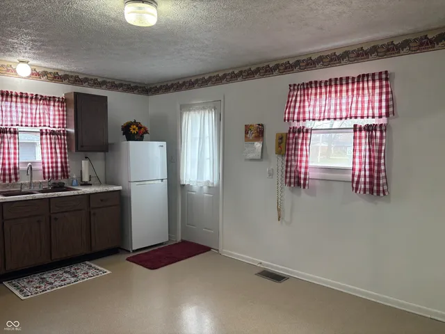 $215,000 | 5403 South Vine Street, Columbus, IN 47201