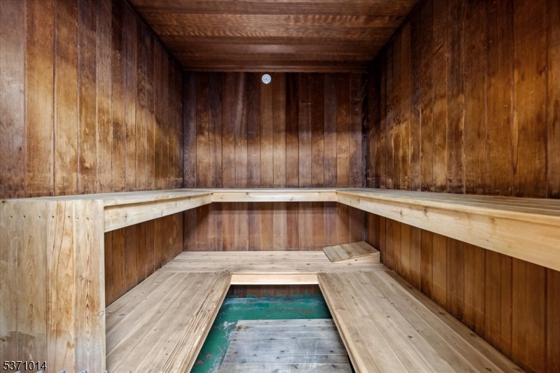 401 Harmon Cove Tower Secaucus, NJ 07094 - Photo 42 of 47 a view of a balcony with wooden floor