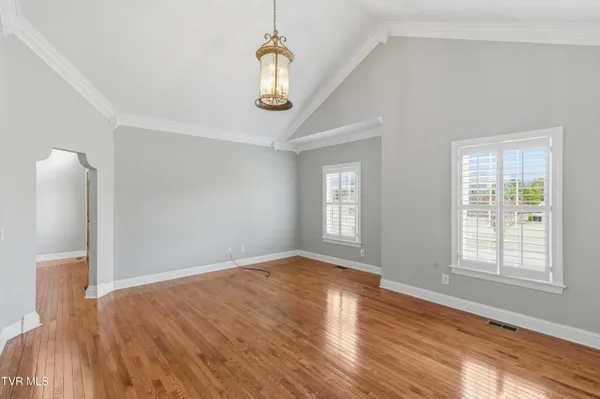 $689,995 | 117 Canterbury Place, Bristol, TN 37620