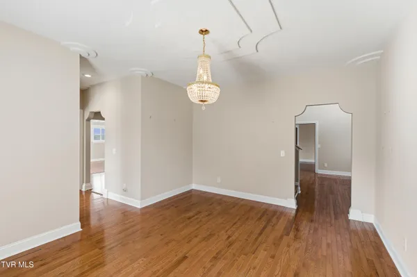 $689,995 | 117 Canterbury Place, Bristol, TN 37620