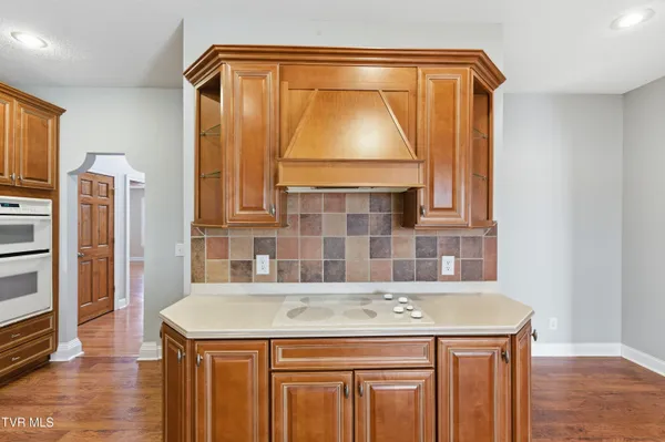 $689,995 | 117 Canterbury Place, Bristol, TN 37620
