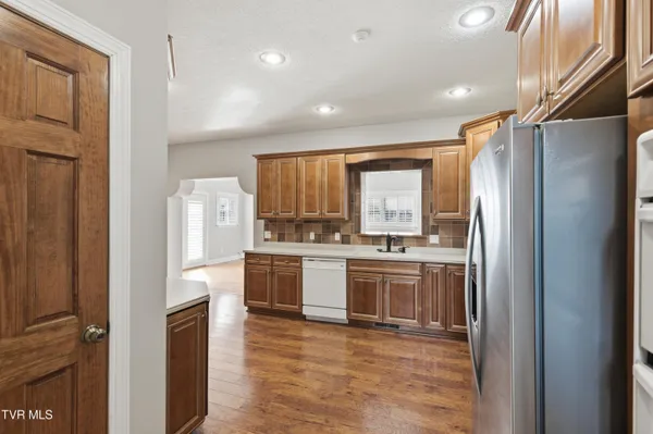 $689,995 | 117 Canterbury Place, Bristol, TN 37620