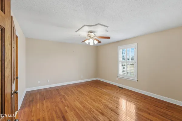 $689,995 | 117 Canterbury Place, Bristol, TN 37620