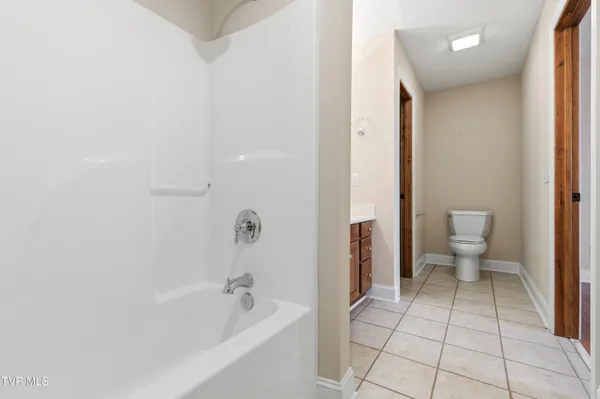 $689,995 | 117 Canterbury Place, Bristol, TN 37620