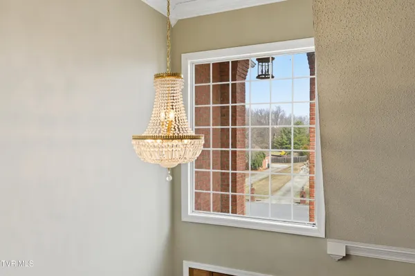 $689,995 | 117 Canterbury Place, Bristol, TN 37620