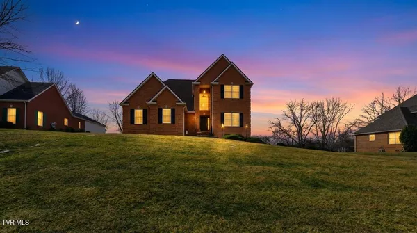 $689,995 | 117 Canterbury Place, Bristol, TN 37620