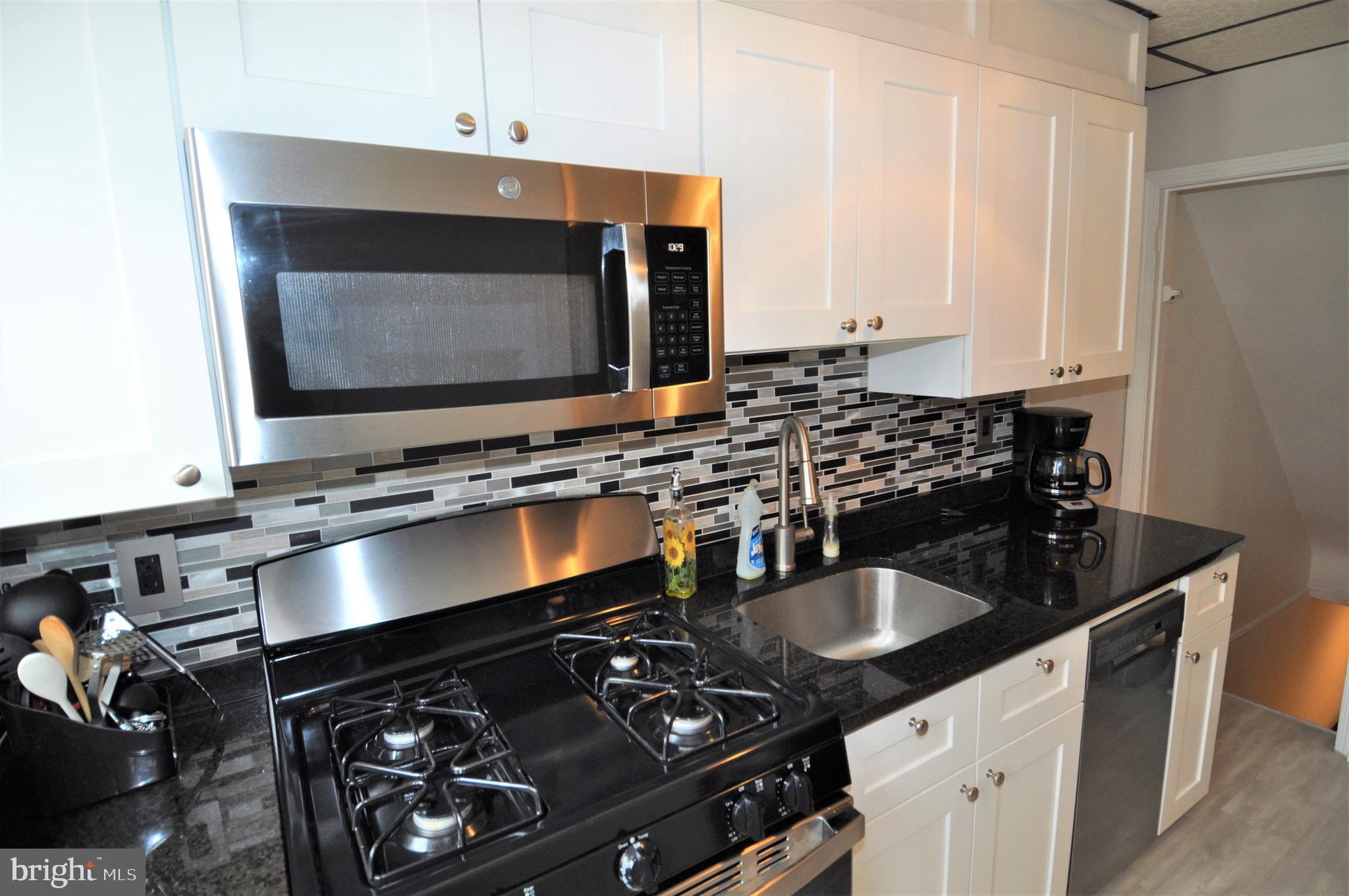 826 Middlesex Road Baltimore, MD 21221 - Photo 6 of 24 Kitchen