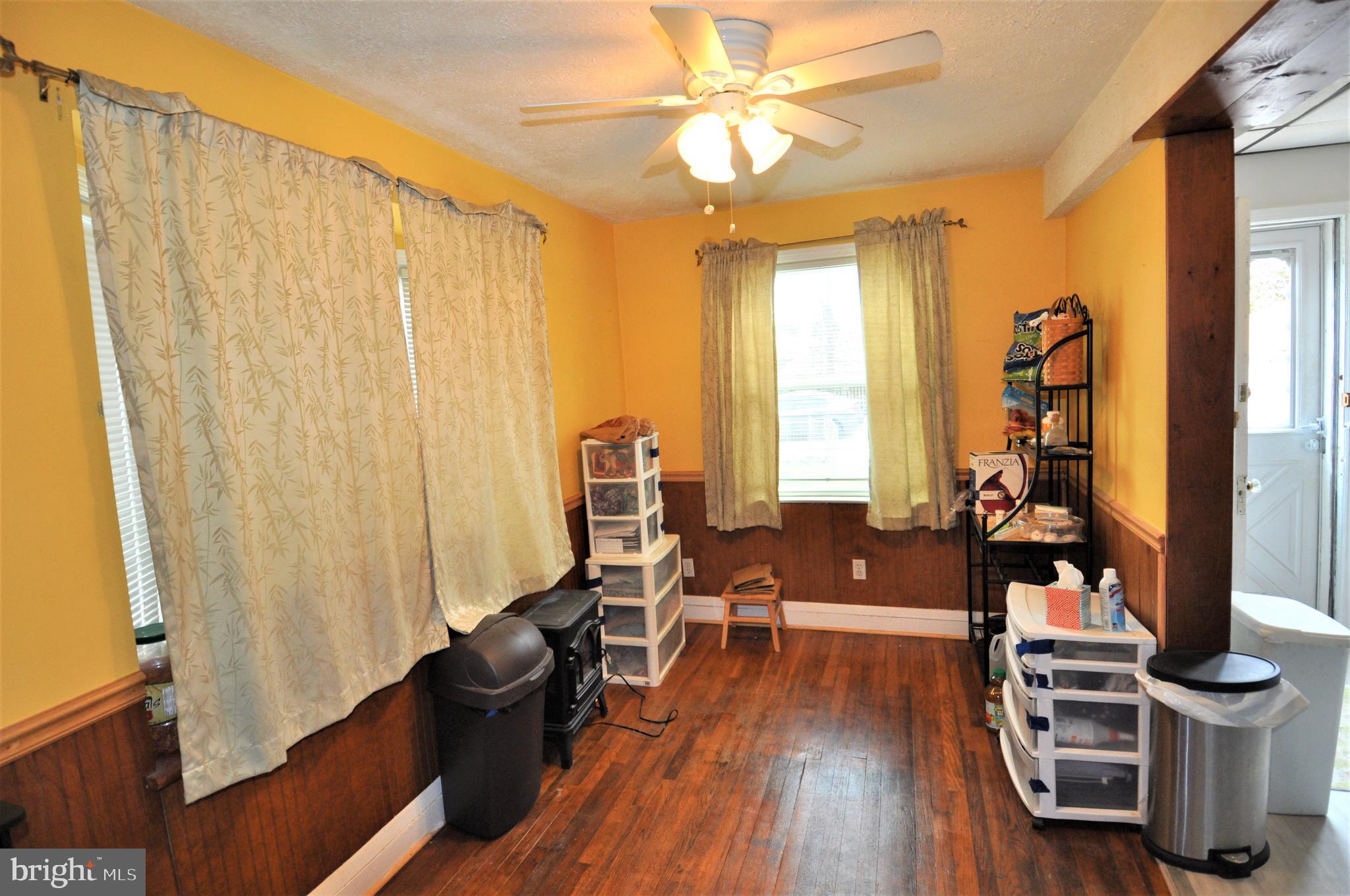 826 Middlesex Road Baltimore, MD 21221 - Photo 9 of 24 Dining Area