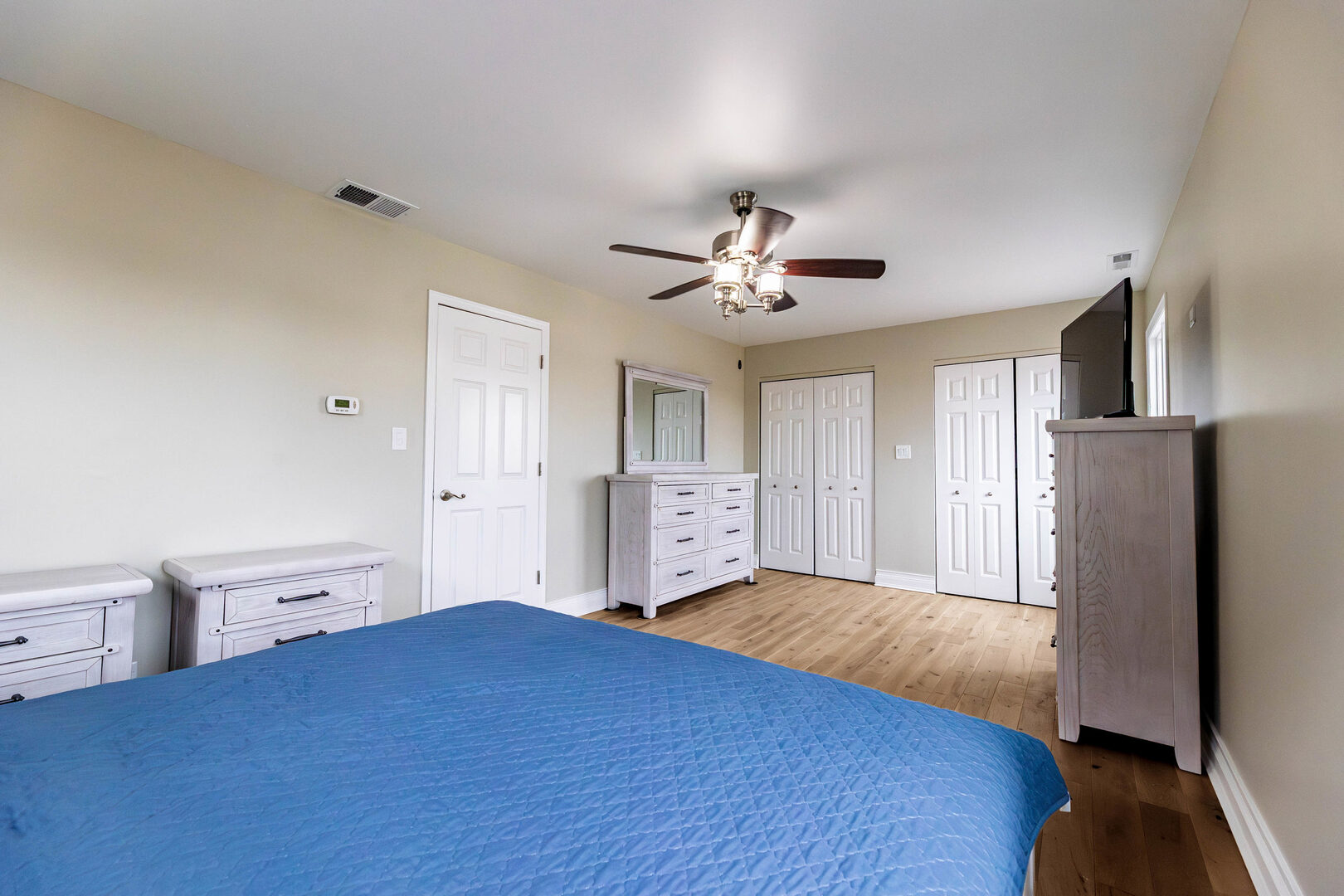 6017 South Monitor Avenue Chicago, IL 60638 - Photo 16 of 35