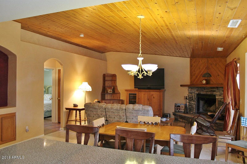 203 North Lakeshore Road Payson, AZ 85541 - Photo 8 of 33 Great Room