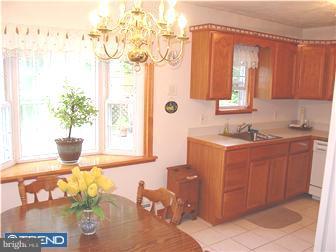 8 Micahill Road Levittown, PA 19056 - Photo 4 of 12 Kitchen