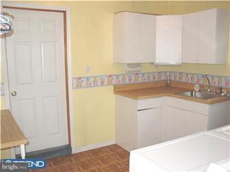 8 Micahill Road Levittown, PA 19056 - Photo 7 of 12 Gallery Image 7