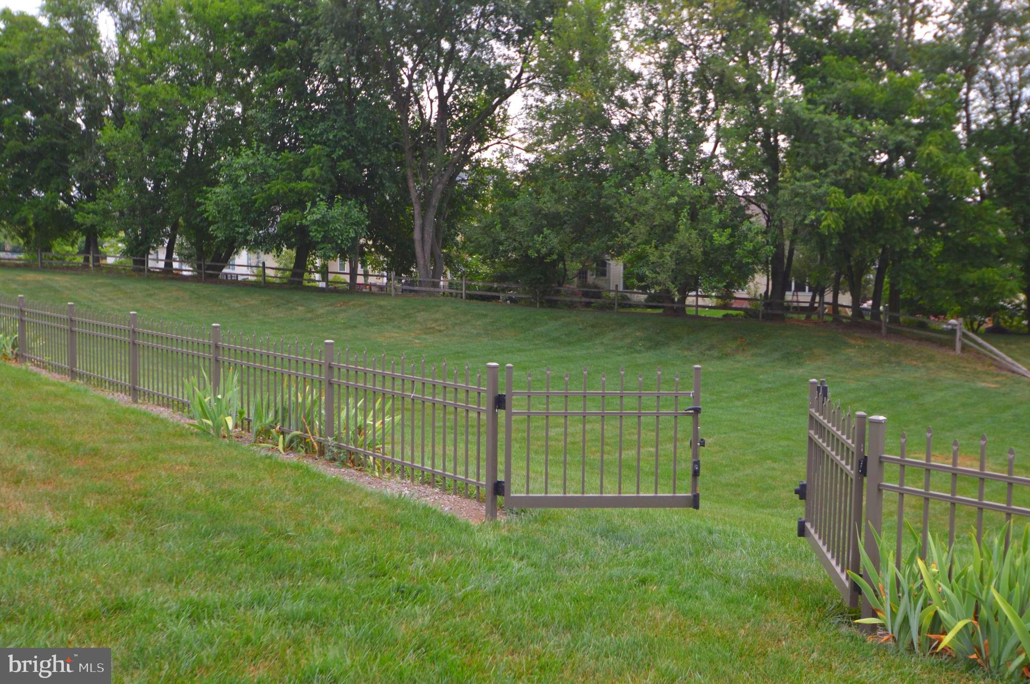 608 Belgian Way Lititz, PA 17543 - Photo 11 of 75