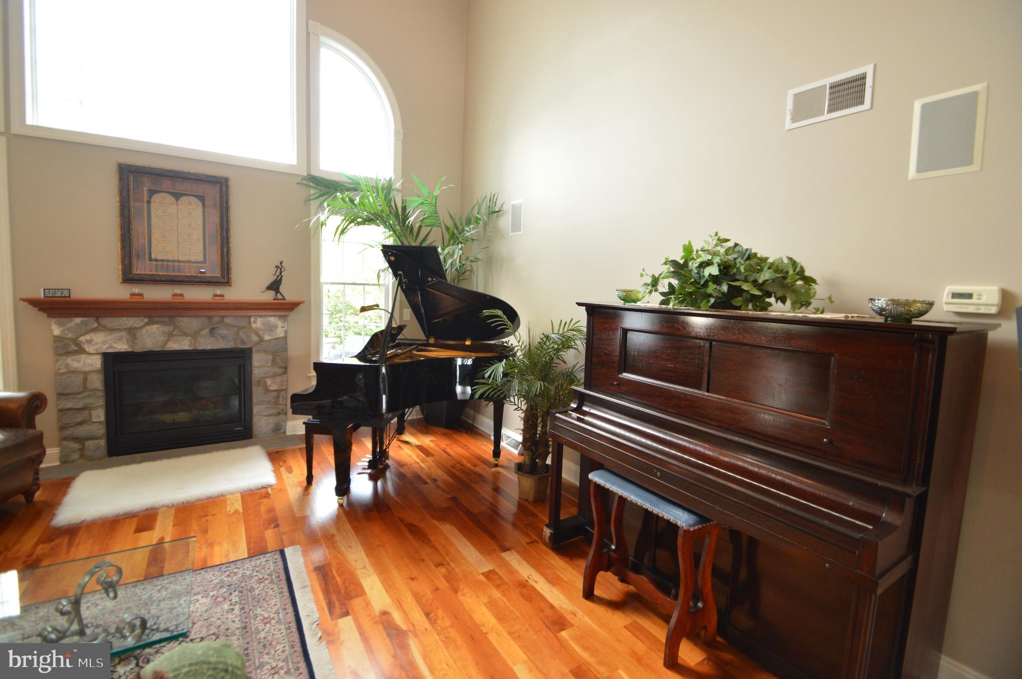 608 Belgian Way Lititz, PA 17543 - Photo 19 of 75