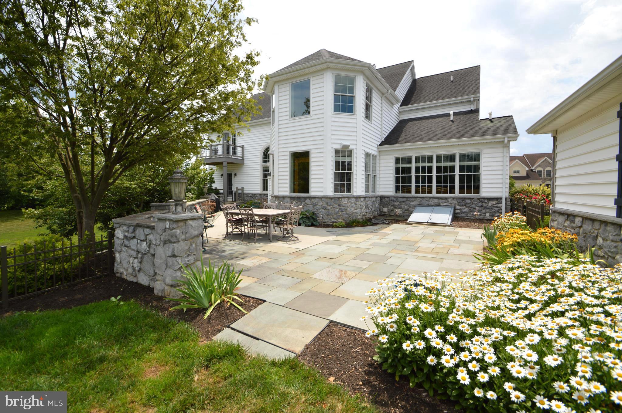 608 Belgian Way Lititz, PA 17543 - Photo 5 of 75 Private patio