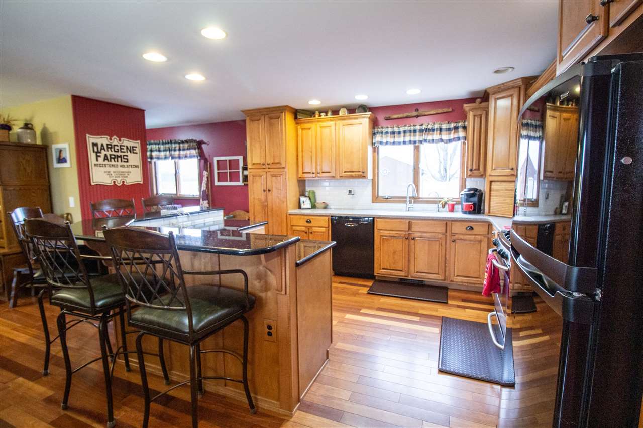 15210 Bueche Road Chesaning, MI 48616 - Photo 10 of 49 50069037-9.JPG