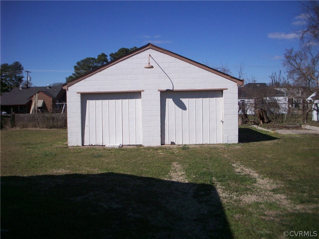 542 Riverview Road Colonial Heights, VA 23834 - Photo 3 of 18