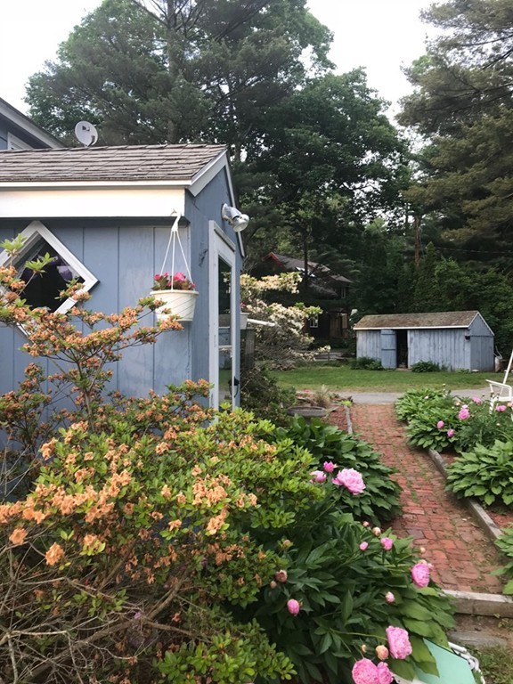 45 Mountain Brook Road Sturbridge, MA 01566 - Photo 4 of 22