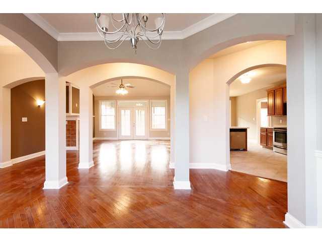 7626 Spring Ridge Drive Indianapolis, IN 46278 - Photo 3 of 12 Gallery Image 3