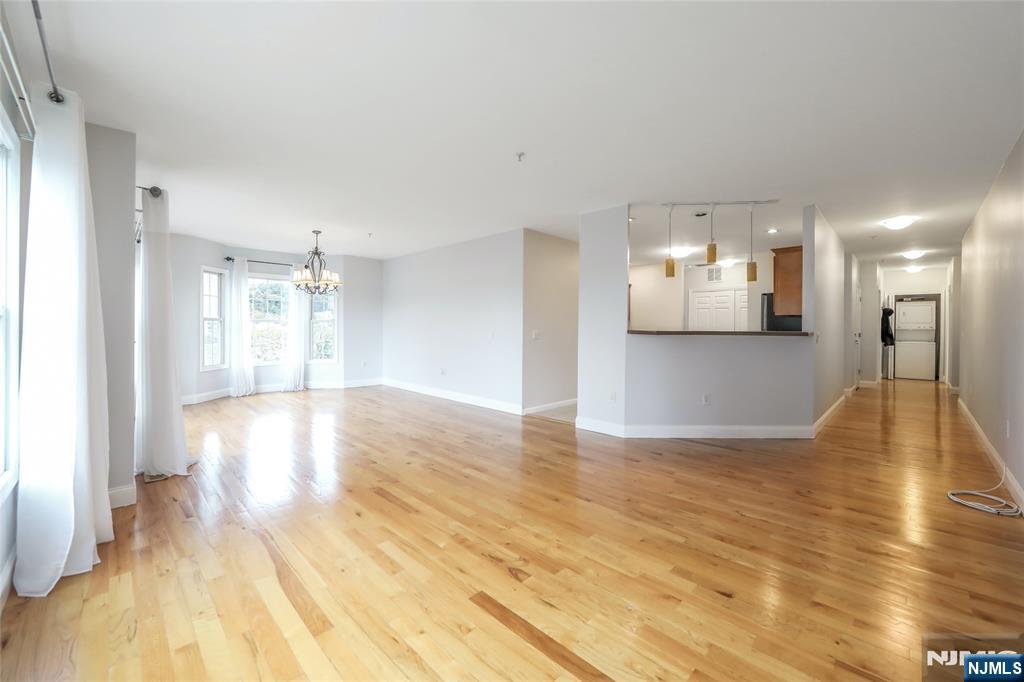 337 The Promenade, Unit 337 Edgewater, NJ 07020 - Photo 2 of 25