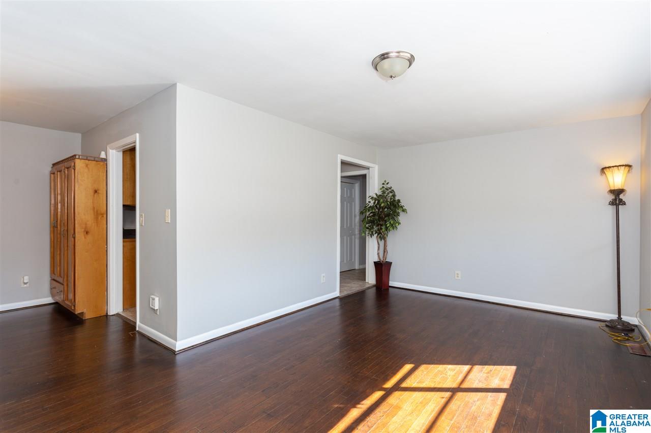 318 Cove Access Road Talladega, AL 35160 - Photo 5 of 48