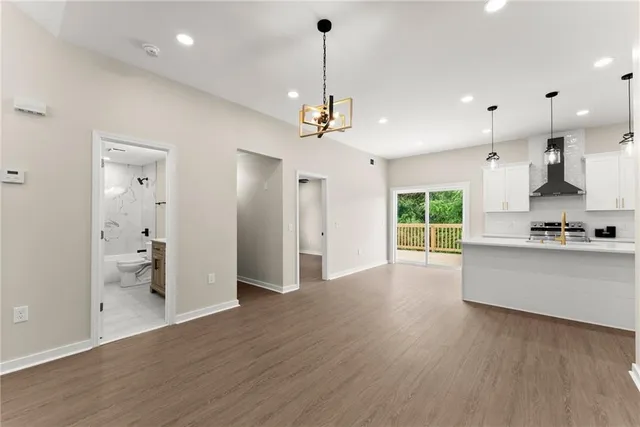 $345,000 | 130 East Railroad Avenue, Alto, GA 30510