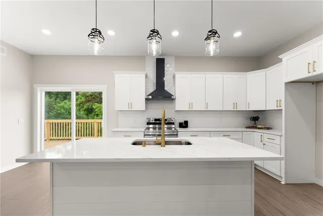 $345,000 | 130 East Railroad Avenue, Alto, GA 30510