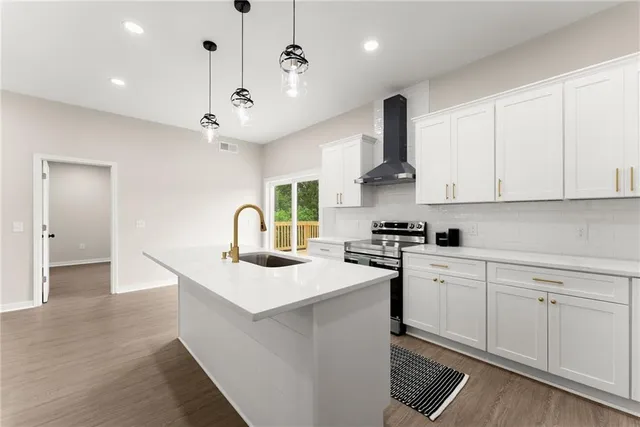 $345,000 | 130 East Railroad Avenue, Alto, GA 30510