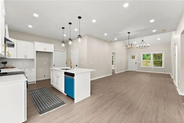 $345,000 | 130 East Railroad Avenue, Alto, GA 30510