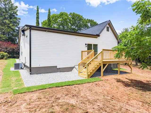 $345,000 | 130 East Railroad Avenue, Alto, GA 30510