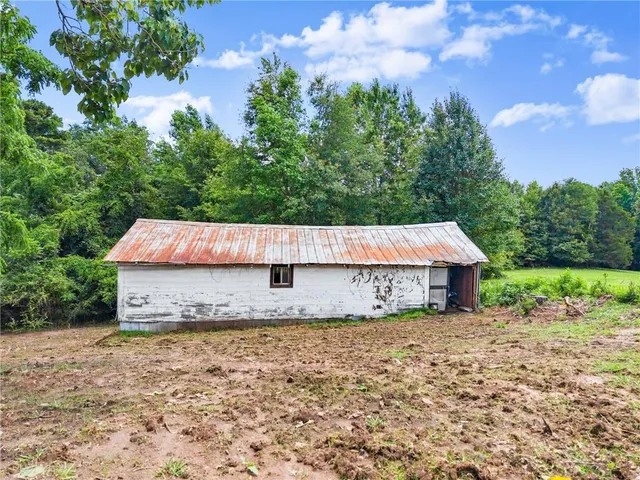 $345,000 | 130 East Railroad Avenue, Alto, GA 30510