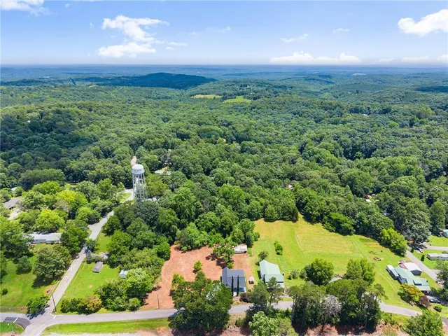 $345,000 | 130 East Railroad Avenue, Alto, GA 30510