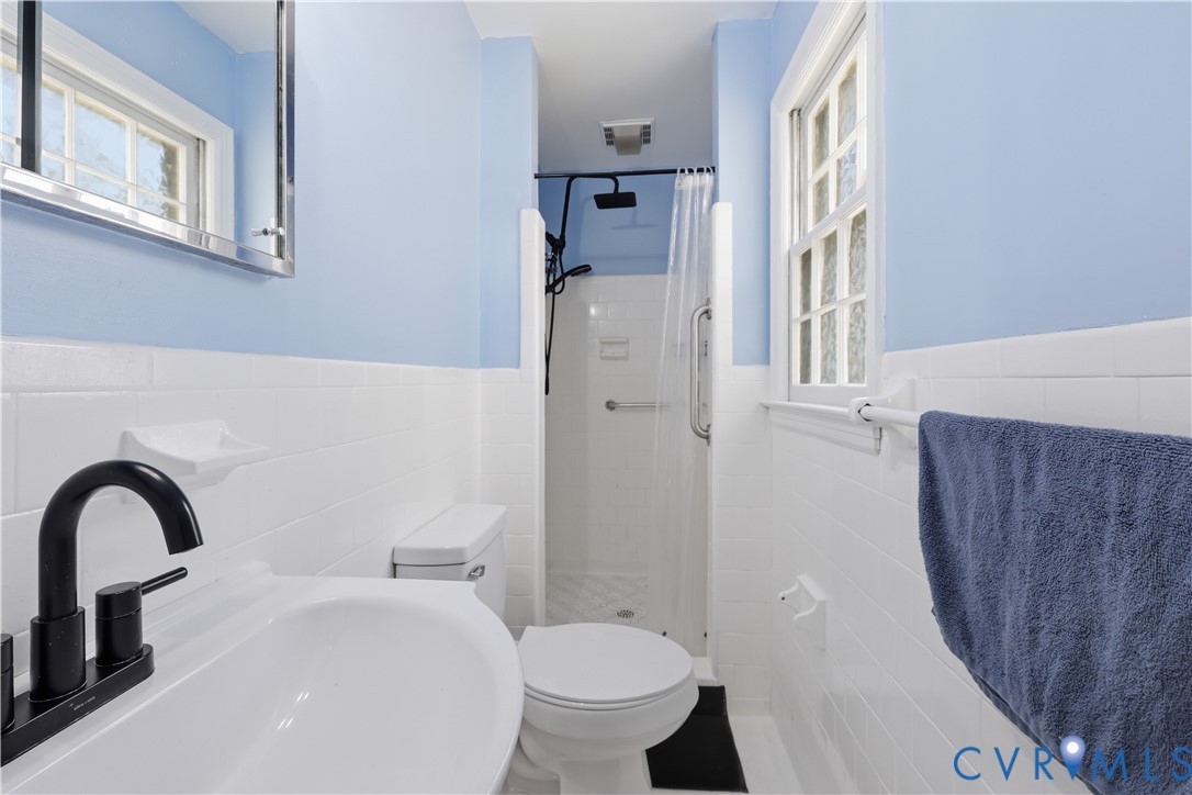 1948 Vesonder Road Petersburg, VA 23805 - Photo 14 of 28