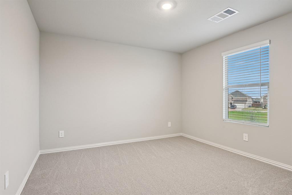 1612 Arches Road Anna, TX 75409 - Photo 33 of 37 Photo is not of the actual home, but is an inspirational photo of builder’s model home and may depict options, furnishings, and/or decorator features that are not included.