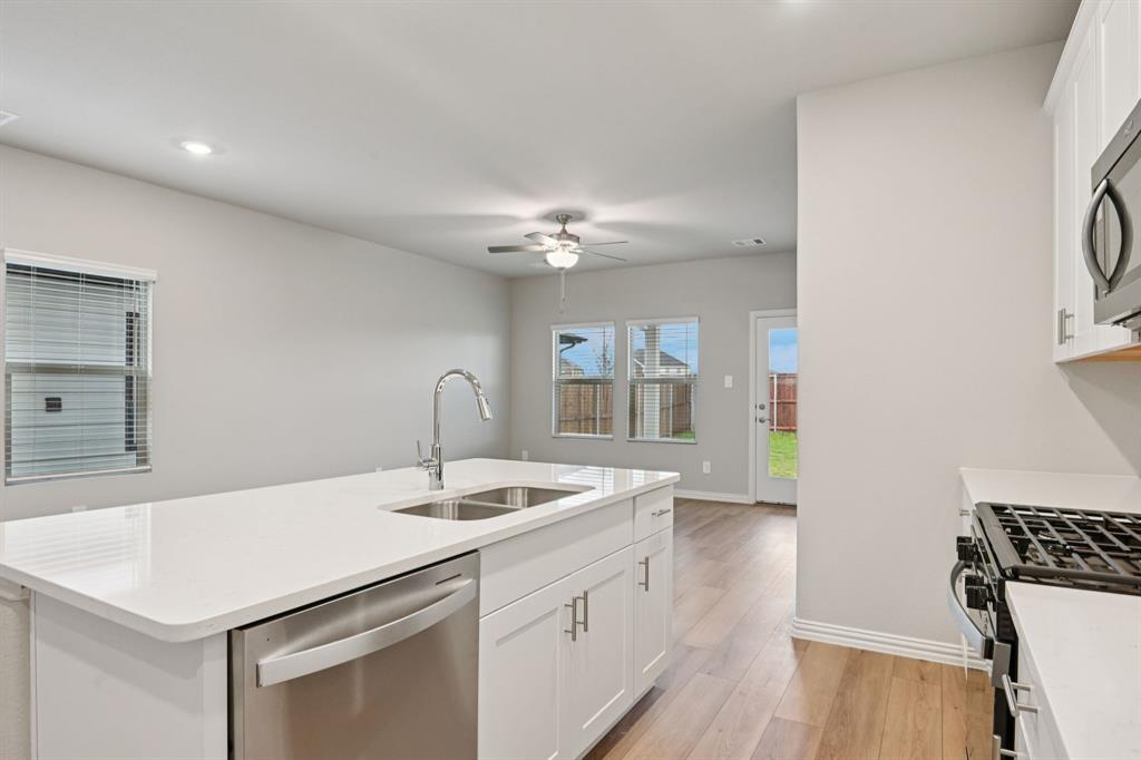 1612 Arches Road Anna, TX 75409 - Photo 9 of 37 Photo is not of the actual home, but is an inspirational photo of builder’s model home and may depict options, furnishings, and/or decorator features that are not included.