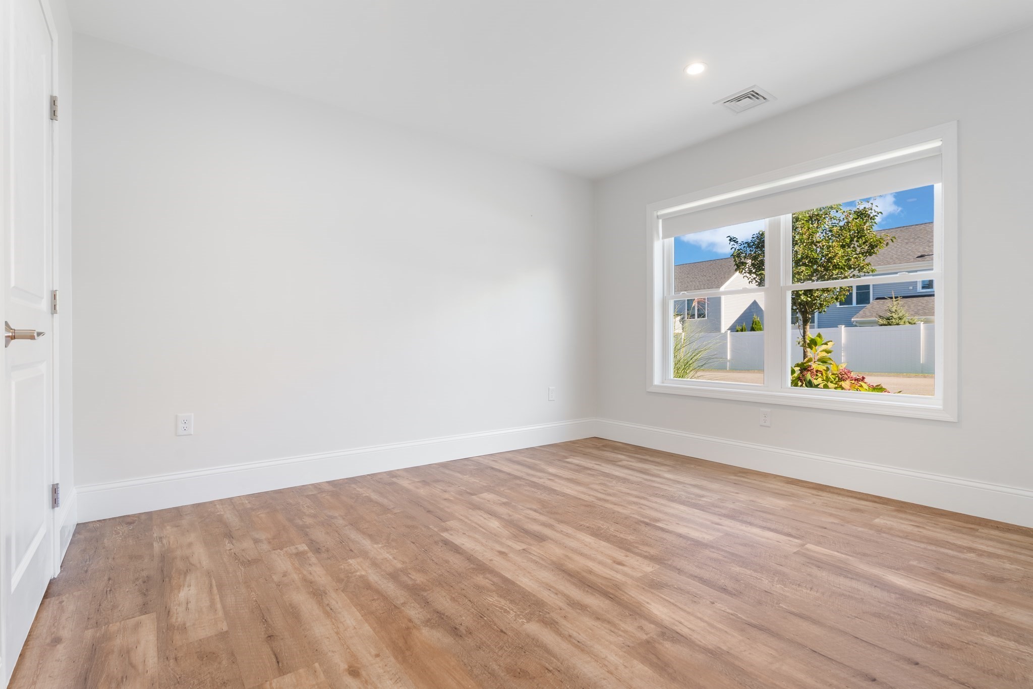 574-576 State Road, Unit 15 Plymouth, MA 02360 - Photo 9 of 25 Gallery Image 9