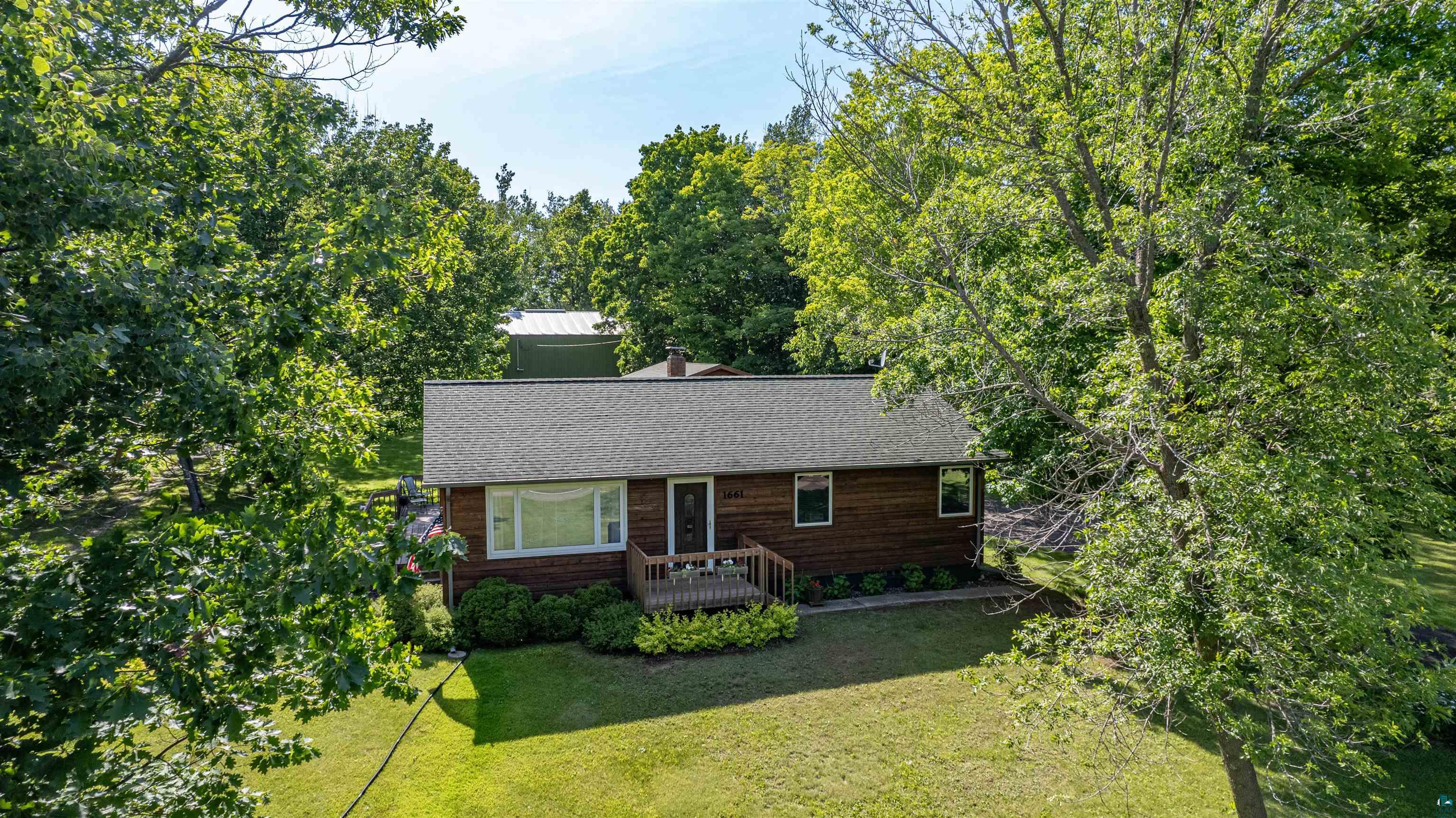 1661 Lavaque Road Proctor, MN 55810 - Photo 2 of 37