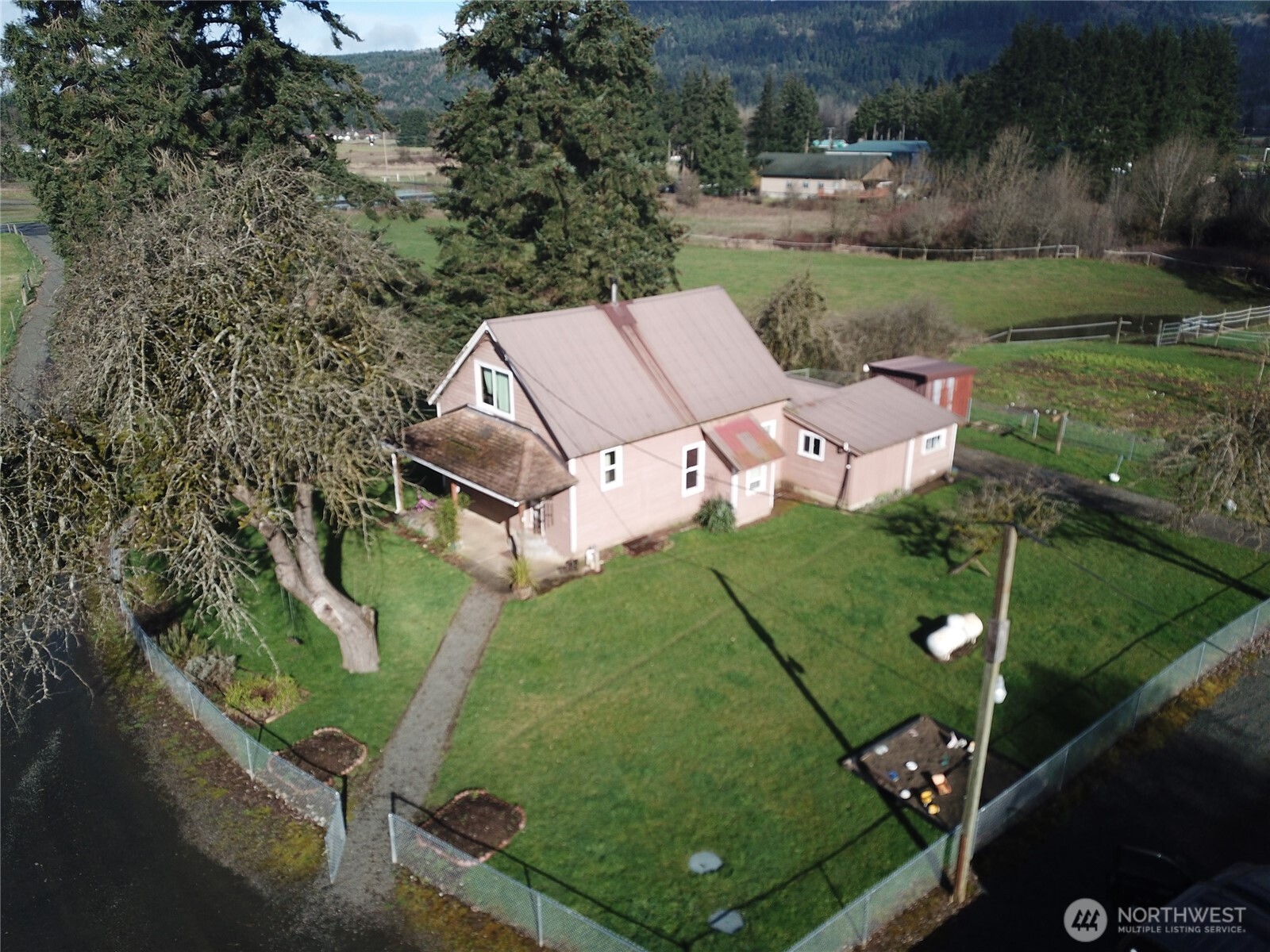 18146 Anderson Road Southwest Rochester, WA 98579 - Photo 5 of 30