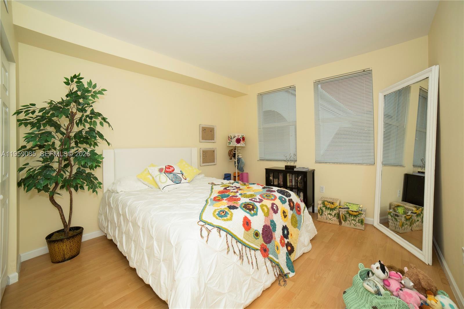 17150 North Bay Road, Unit 2920 Sunny Isles Beach, FL 33160 - Photo 15 of 55