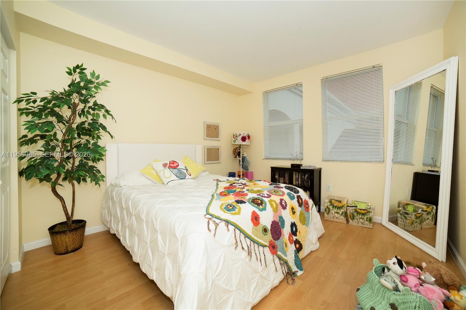 17150 North Bay Road, Unit 2920 Sunny Isles Beach, FL 33160 - Photo 18 of 55