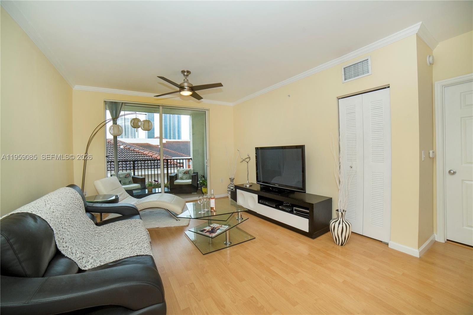 17150 North Bay Road, Unit 2920 Sunny Isles Beach, FL 33160 - Photo 4 of 55