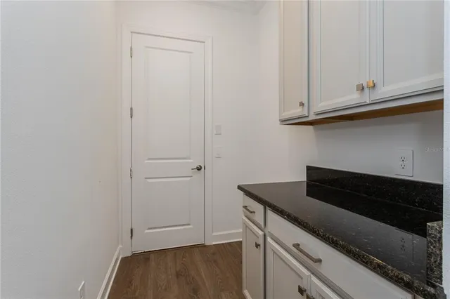 a view of utility room