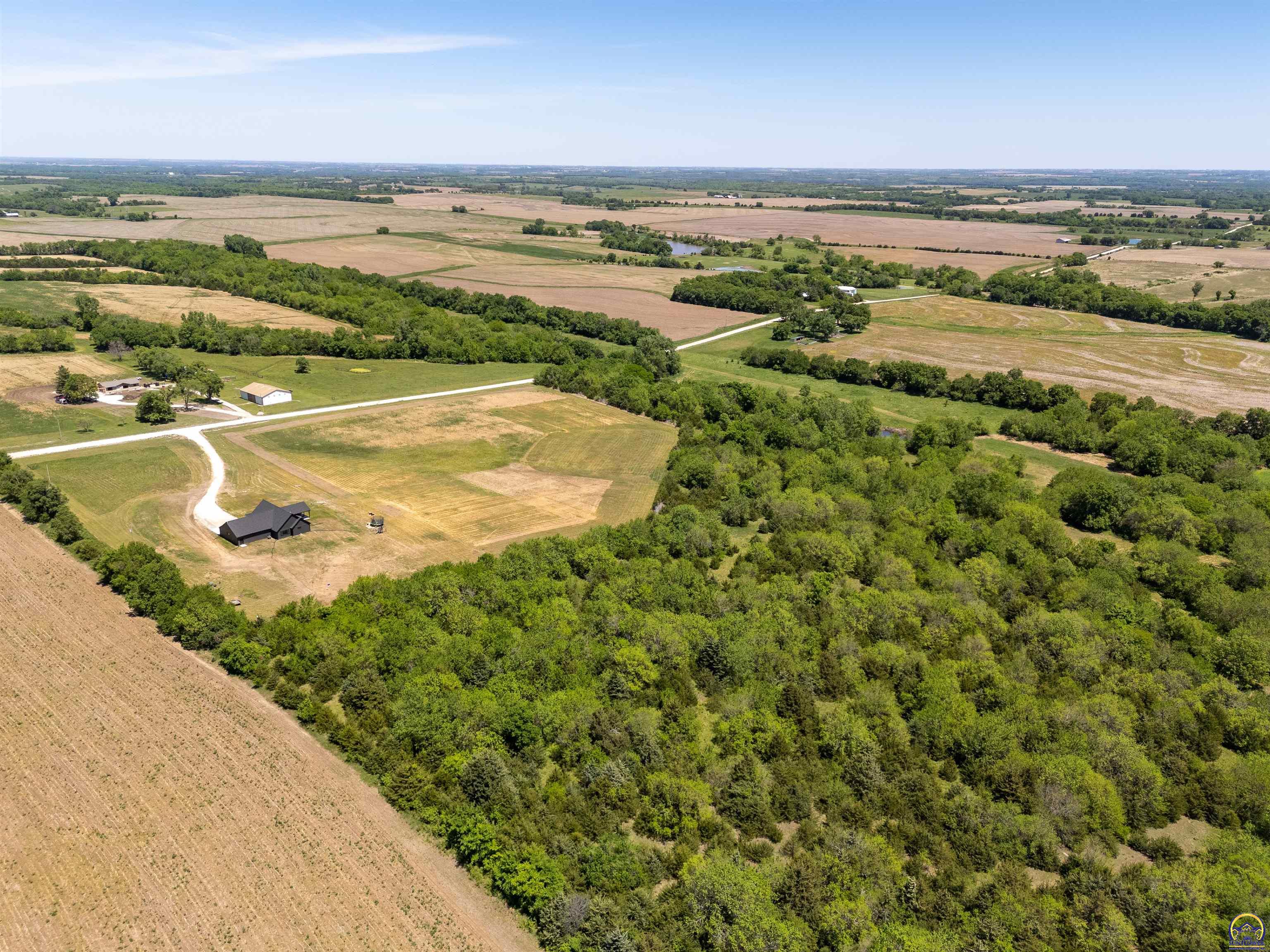 18597 190th Road Denison, KS 66419 - Photo 3 of 49