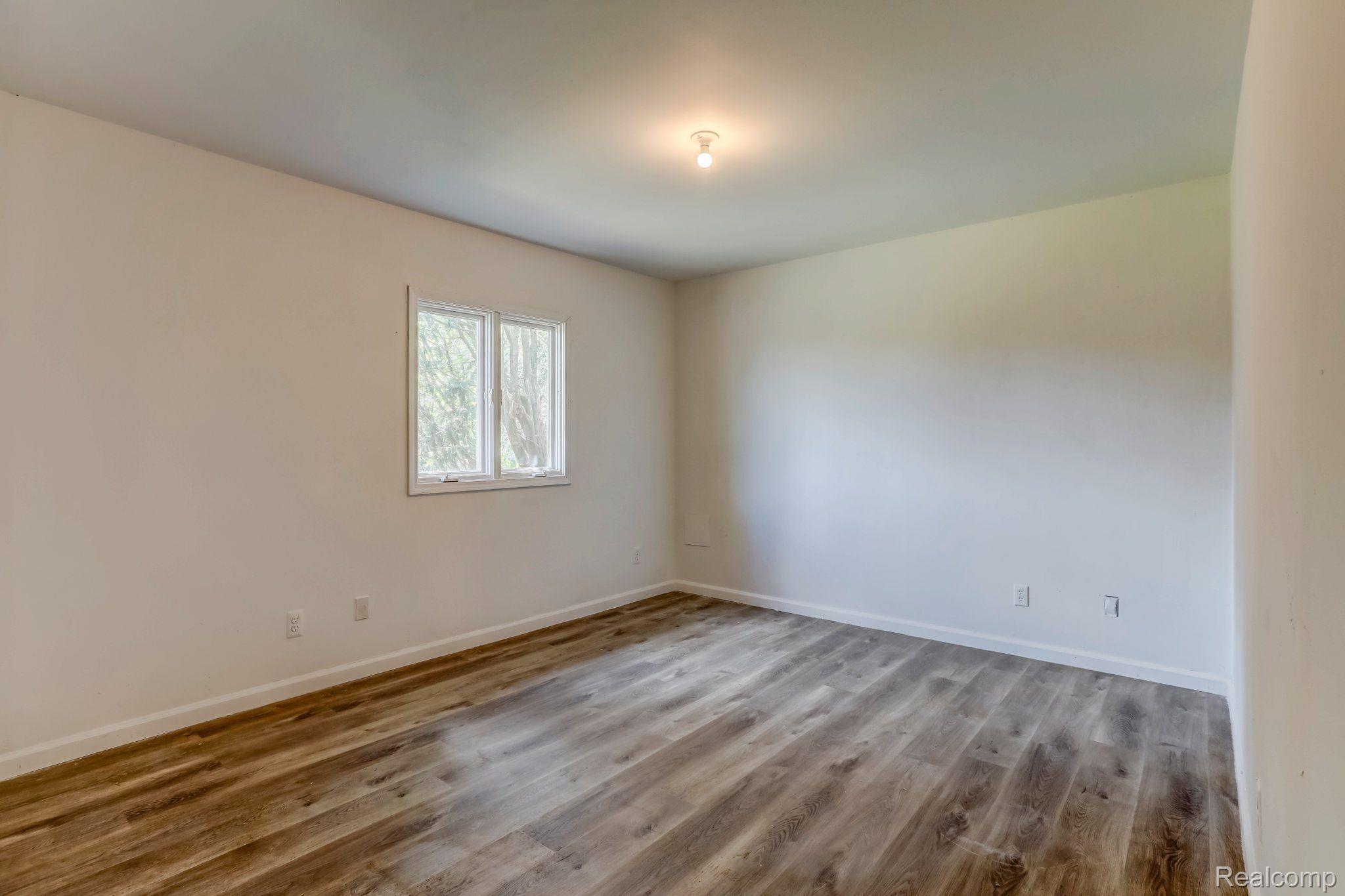 7730 Haley Road White Lake, MI 48383 - Photo 21 of 39 Gallery Image 21