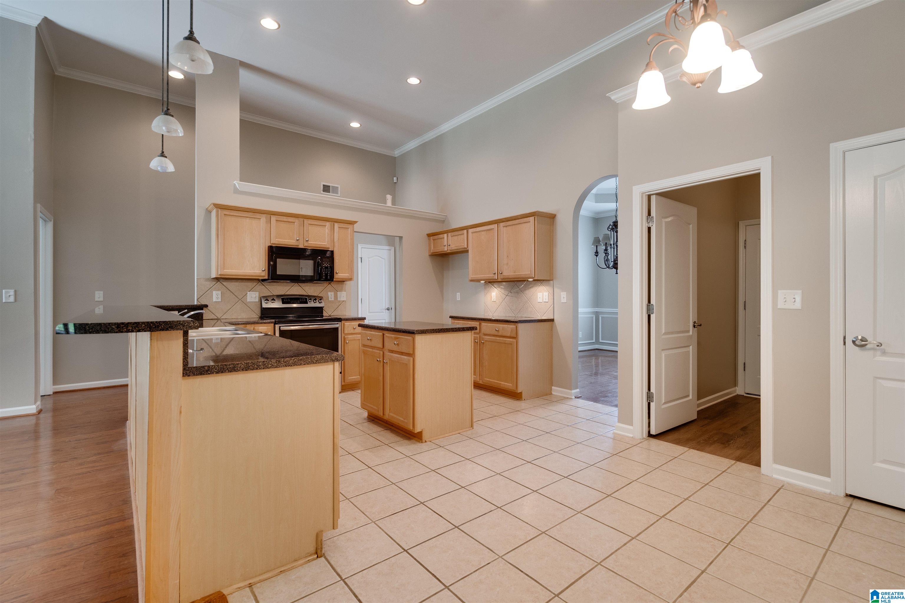 6428 Ridge View Circle Bessemer, AL 35022 - Photo 14 of 39