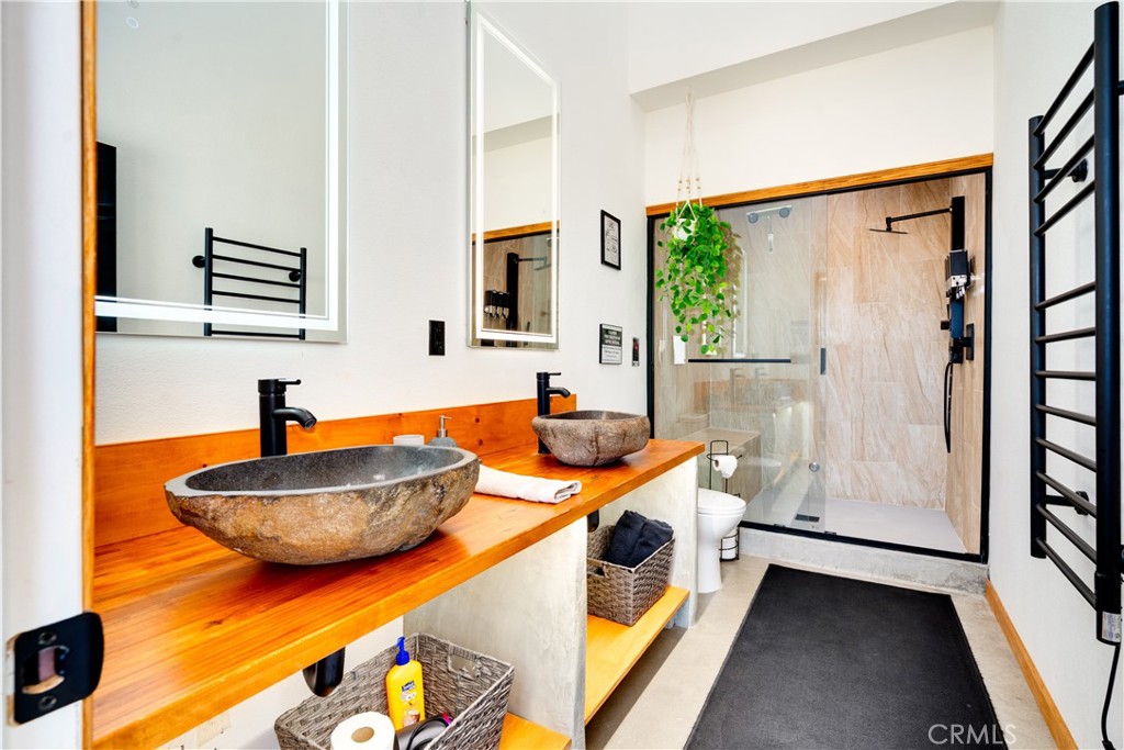 60423 La Mirada Trail Joshua Tree, CA 92252 - Photo 14 of 29 a living room with furniture and a window